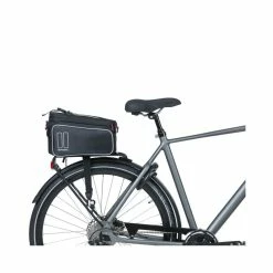 BASIL Gep&auml;cktr&auml;gertasche Sport Design MIK, Schwarz BASIL SPORT DESIGN TRUNKBAG MIK, Topcase,7-15L, Schwarz -Anbauten Verkäufe basil gepaecktraegertasche sport design mik schwarz basil sport design trunkbag mik topcase7 15l schwarz7