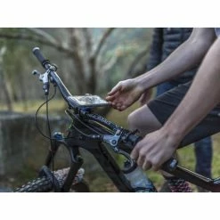 Quad Lock MAG Poncho - IPhone 14 Pro Max -Anbauten Verkäufe quad lock mag poncho iphone 14 pro max4